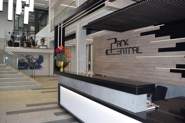 1 Bedroom Luxury Apartment in Rosebank